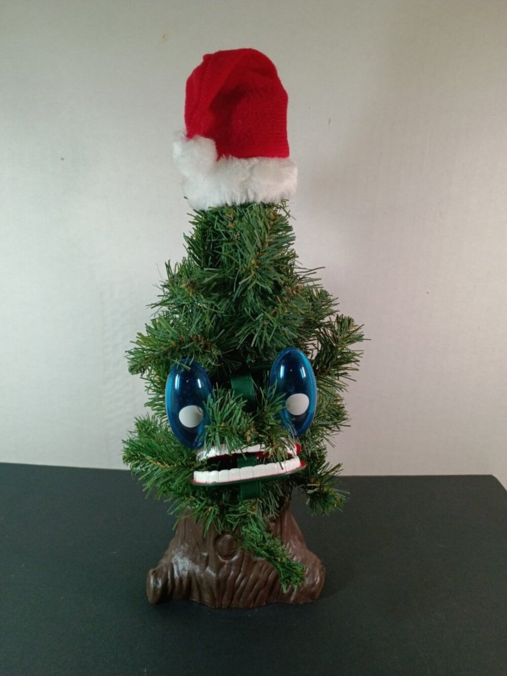 Bruce The Spruce Singing Christmas Tree Vintage 90s Jingle Bells Light Up Works